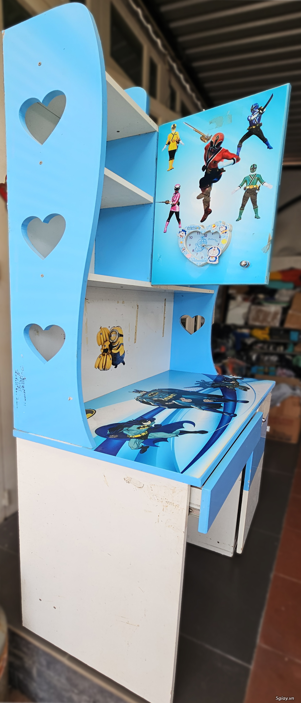 Thanh lý bàn học sinh màu xanh còn mới (hình thật)