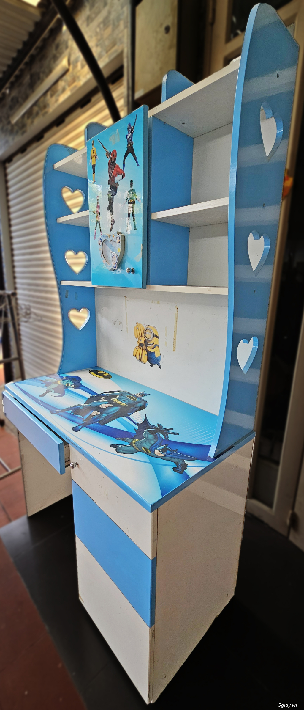 Thanh lý bàn học sinh màu xanh còn mới (hình thật) - 2