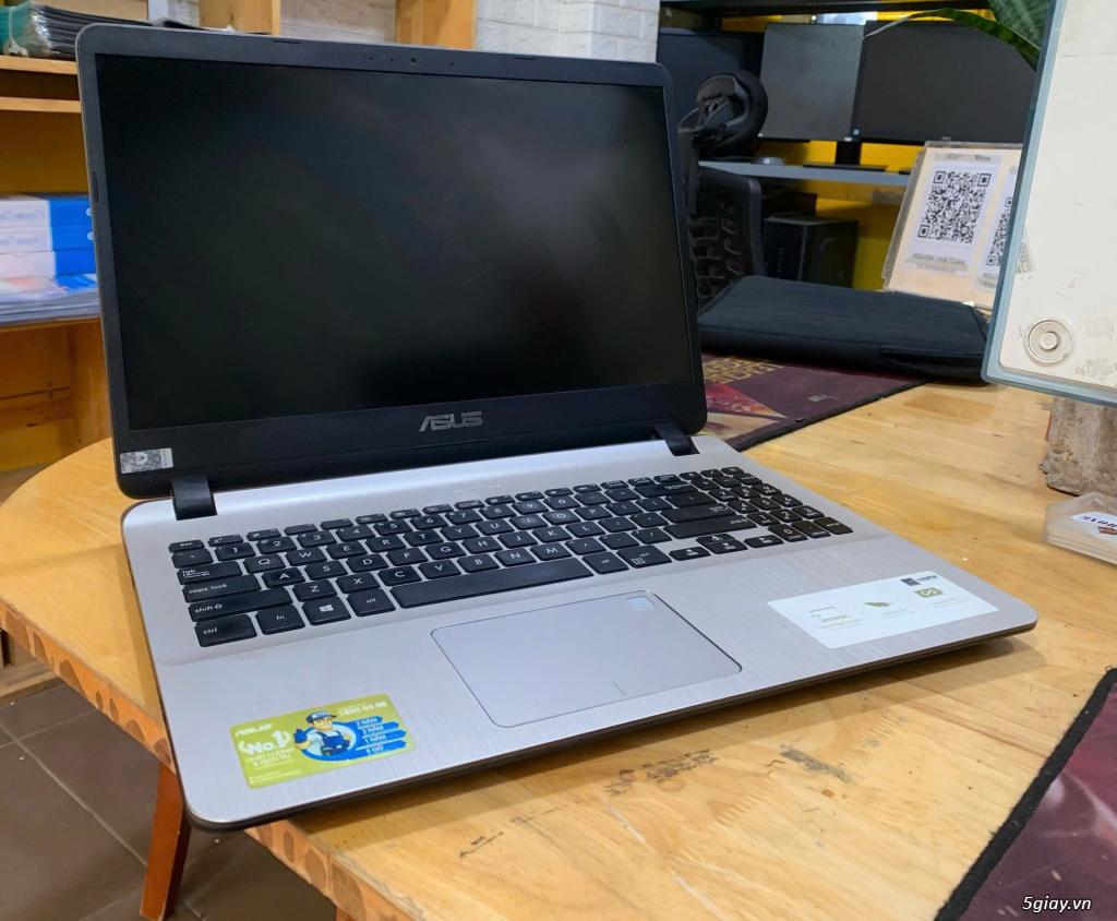 Asus Vivobook X507U Core i5-8250U Ram 8GB SSD 256G 2 VGA Rời MX130 FHD