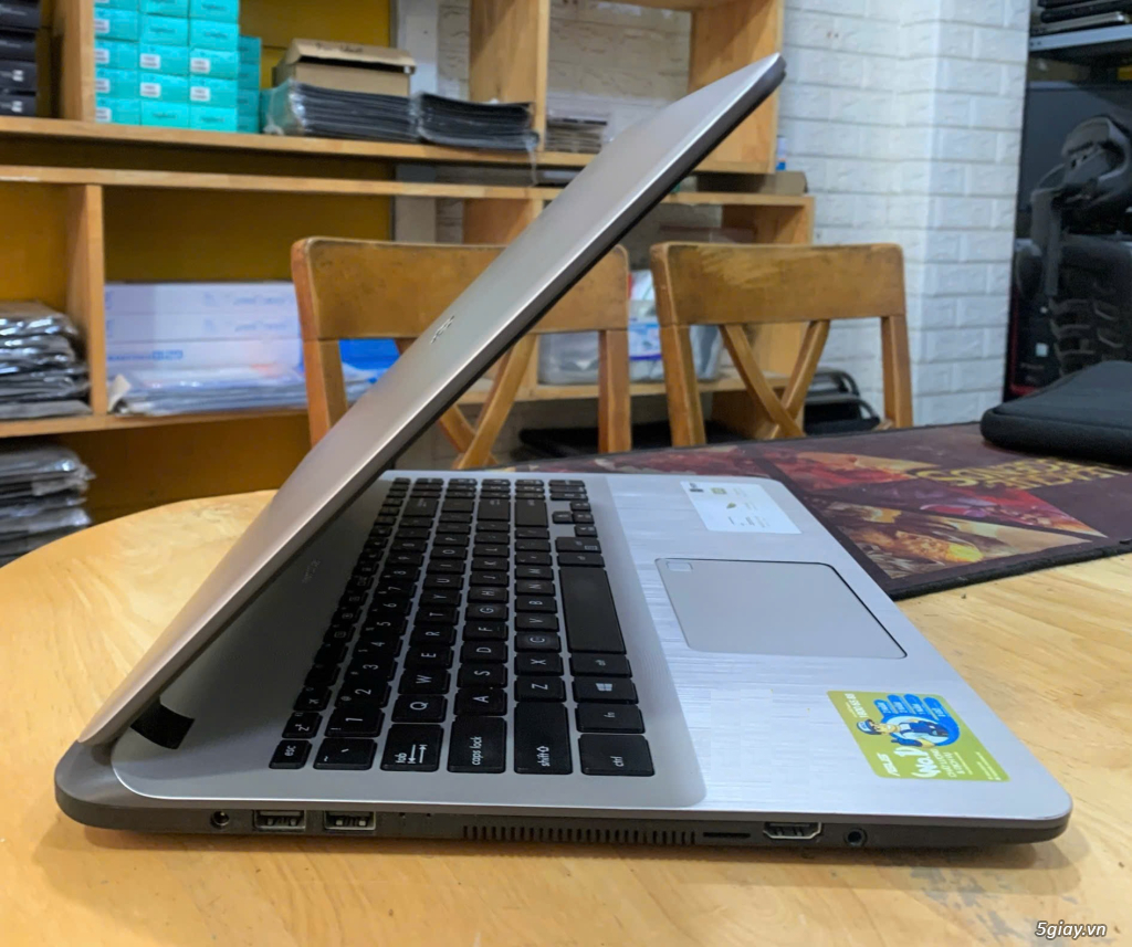 Asus Vivobook X507U Core i5-8250U Ram 8GB SSD 256G 2 VGA Rời MX130 FHD - 3