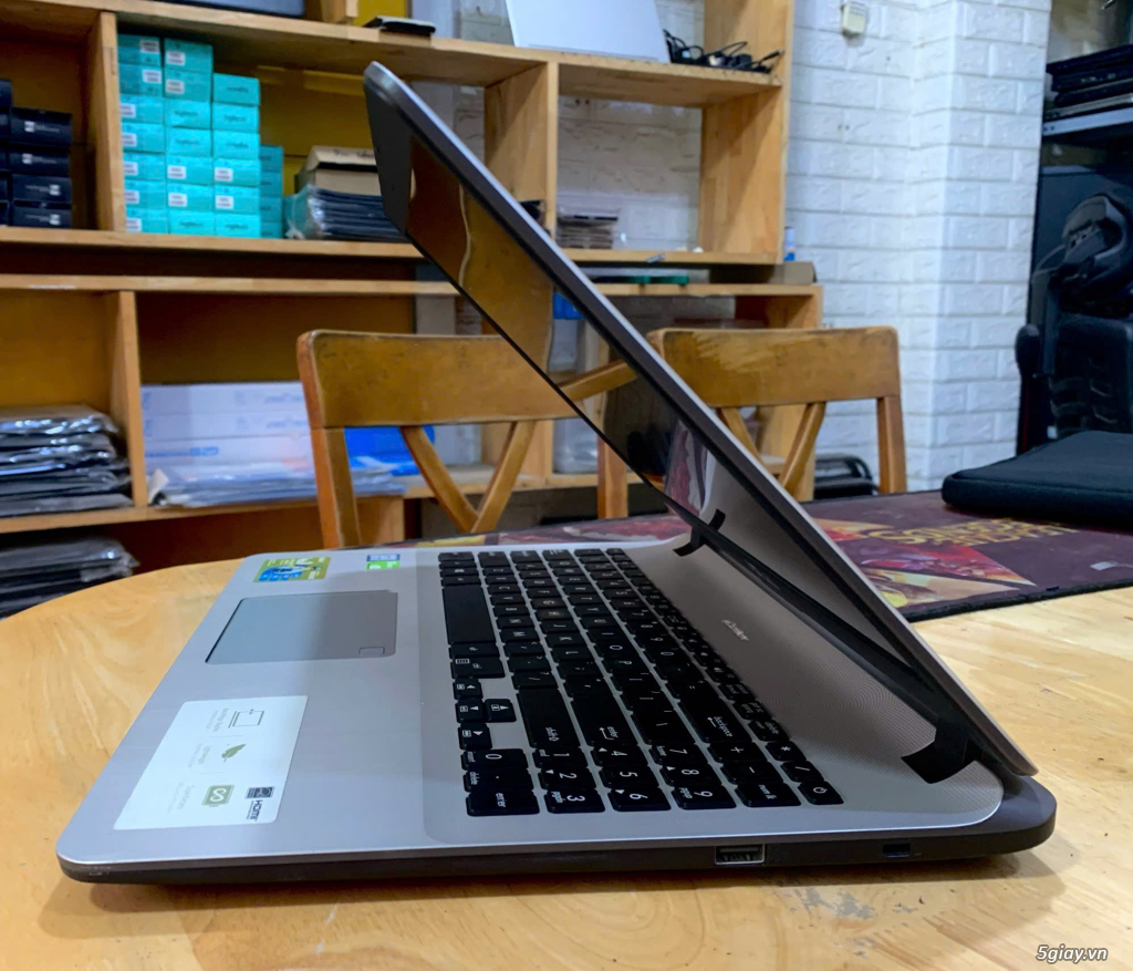 Asus Vivobook X507U Core i5-8250U Ram 8GB SSD 256G 2 VGA Rời MX130 FHD - 2