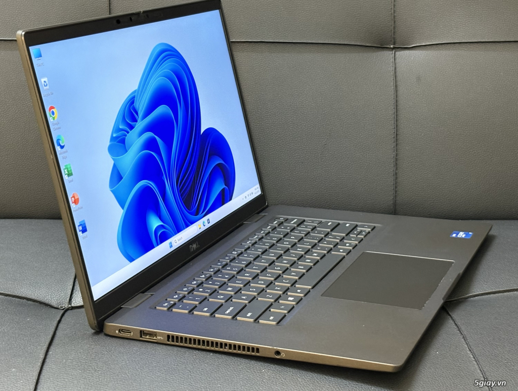 Dell Latitude 7520 i7-1185G7/16G/512G màn to UHD 4k đẹp 98% - 3