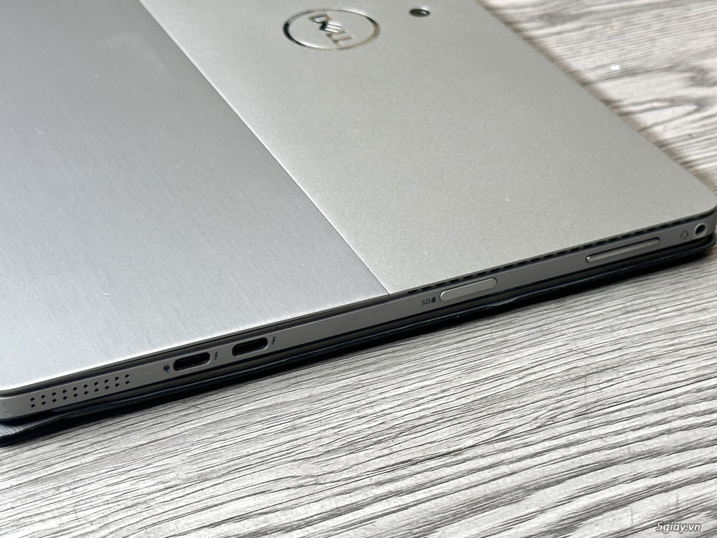 Dell Latitude 7200 2-in-1 - 5