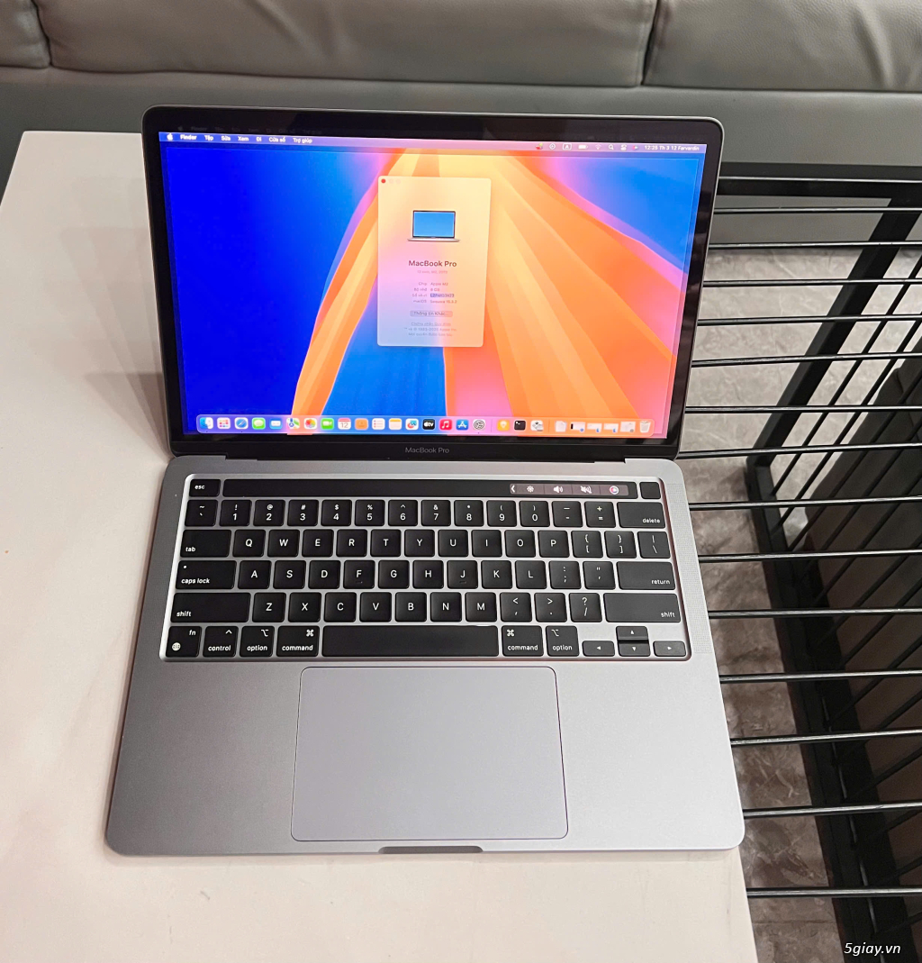Thanh lý MacBook Pro chip M2 13in giá quá rẻ . - 4