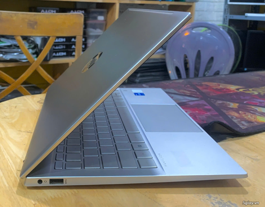 HP Pavilion 14 Core i5-1135G7 Ram 8GB SSD 512GB VGA ON Màn 14 Full HD - 2