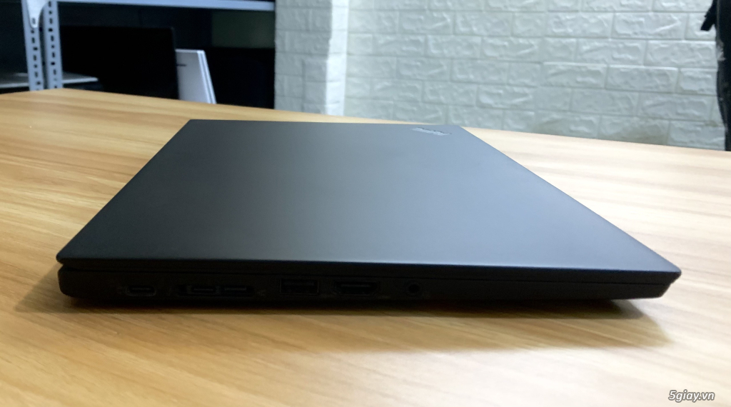 Lenovo ThinkPad X280 Core i5-7300U Ram 8GB SSD 128G VGA ON Màn Full HD - 4