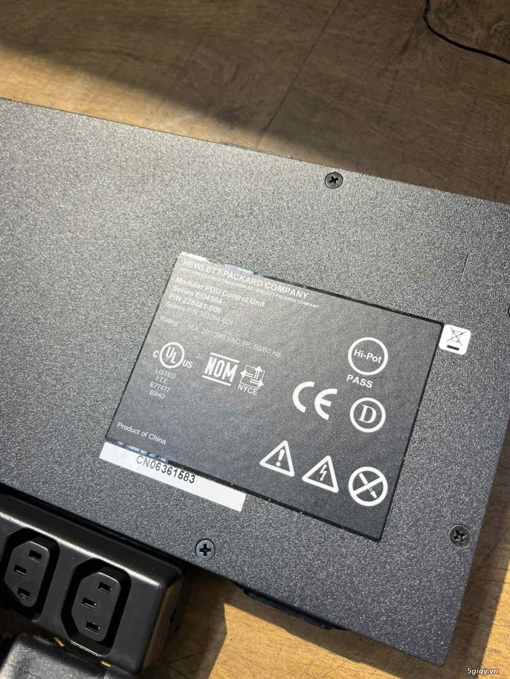 PDU bộ nối nguồn 16 C13 HP 228481-006 16A High Voltage PDU 303264-001 - 4