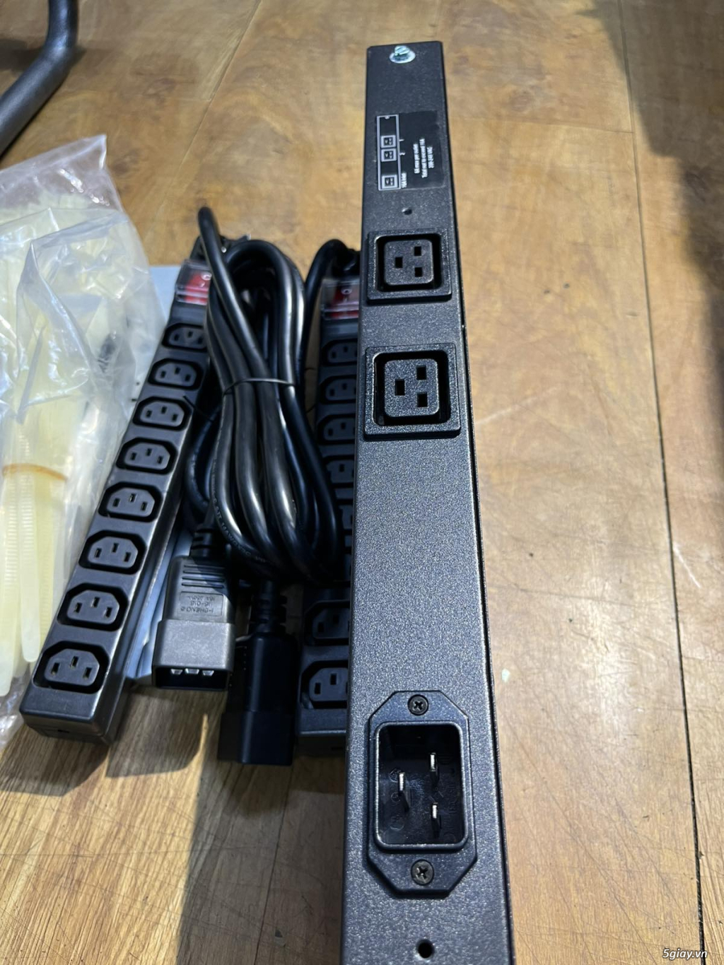 PDU bộ nối nguồn 16 C13 HP 228481-006 16A High Voltage PDU 303264-001 - 5