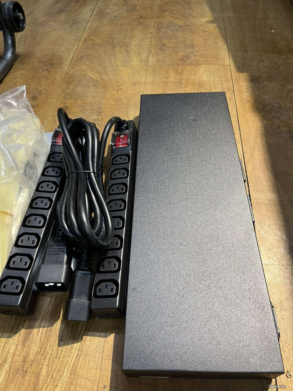 PDU bộ nối nguồn 16 C13 HP 228481-006 16A High Voltage PDU 303264-001 - 3