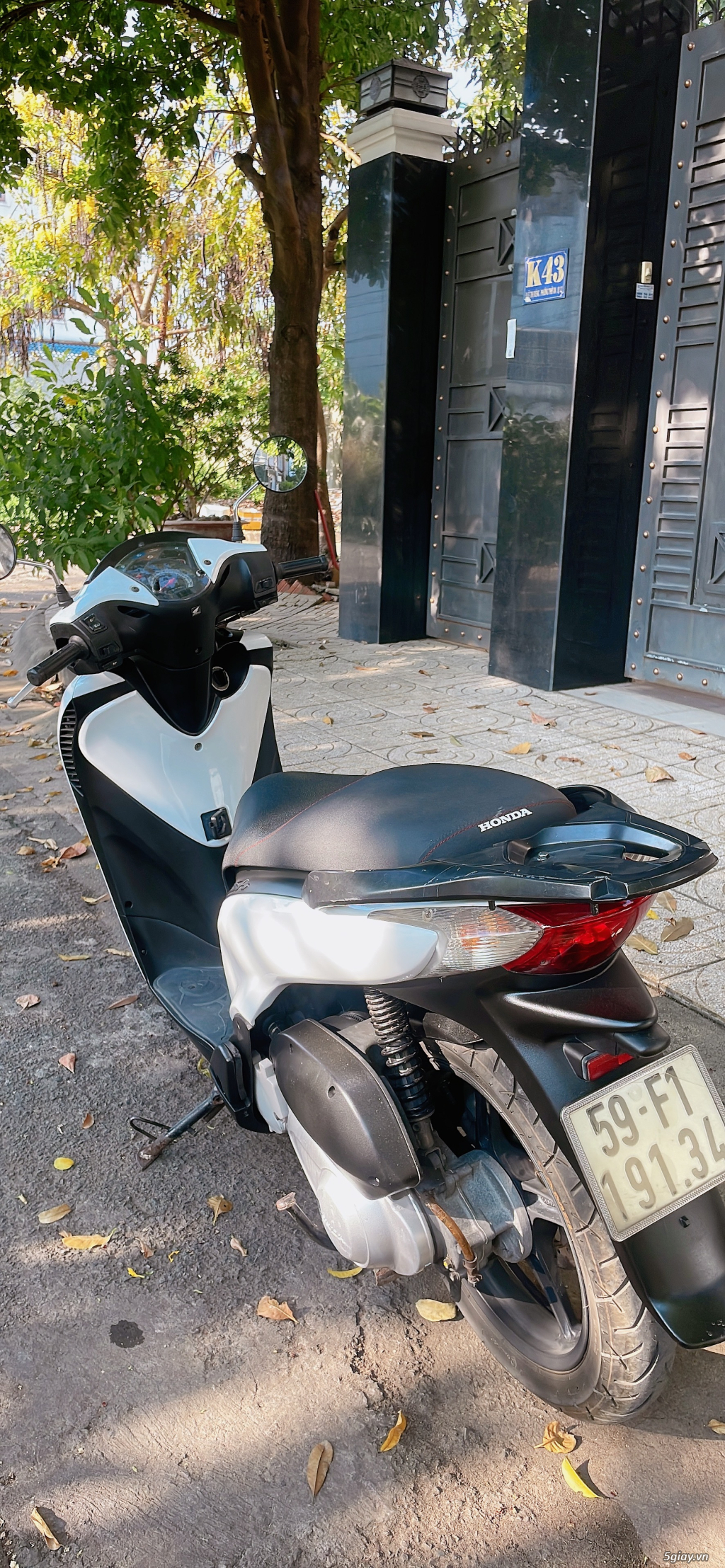 Bán xe SH 125I 2011 nữ ít chạy mới 90% - 2