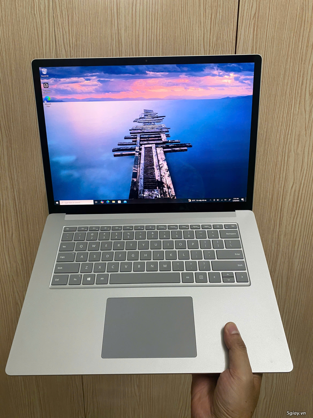 Suface Laptop 4 15inch Core i7 Ram 8G SSD 256G Cảm ứng new 99% ship US
