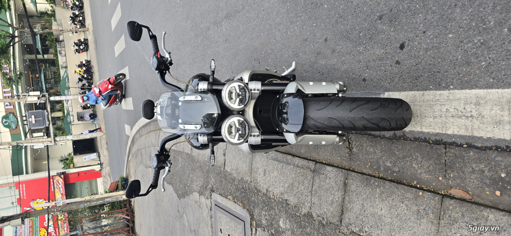 Dư dùng cần bán Tên Lửa Mặt Đất Triumph Rocket 3GT 2500cc. Chính hảng - 2