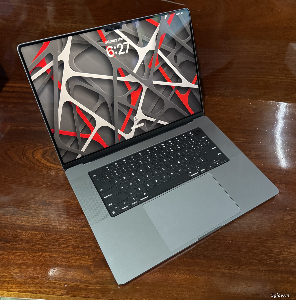 MBP 16 M1 Pro 32GB 512GB | Gray MDM LL/A - 2