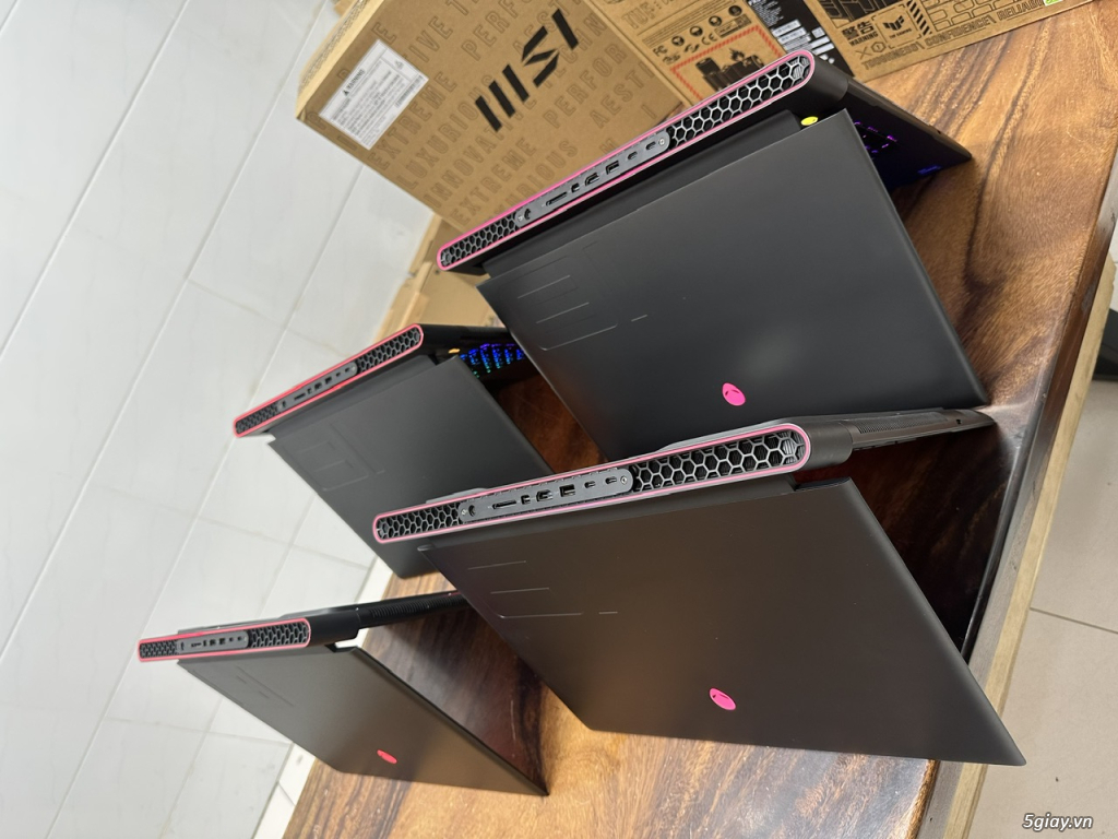 Dell Alienware M16 R1, M18R1, M18 R2, core i7, core i9, Ryzen 9...