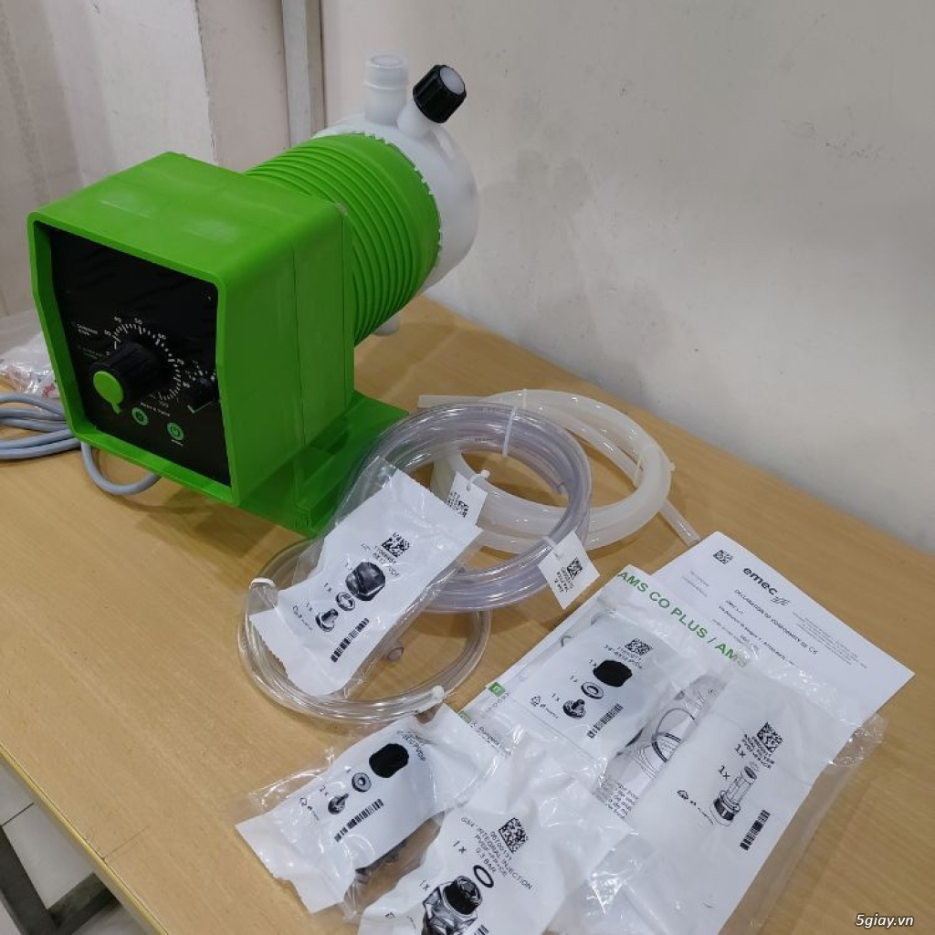Bơm định lượng EMEC AMS MF 2505 FP Giải pháp định lượng hóa chất - 1