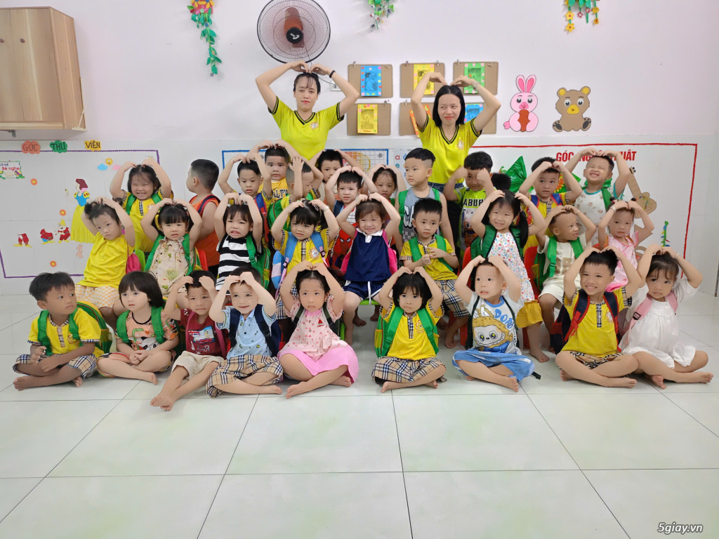 Tuyển 2 Giáo Viên , 2 bảo mẫu - 4