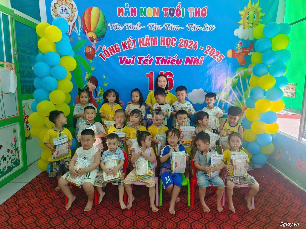 Tuyển 2 Giáo Viên , 2 bảo mẫu - 2