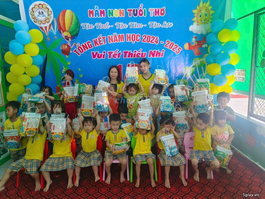 Tuyển 2 Giáo Viên , 2 bảo mẫu - 1