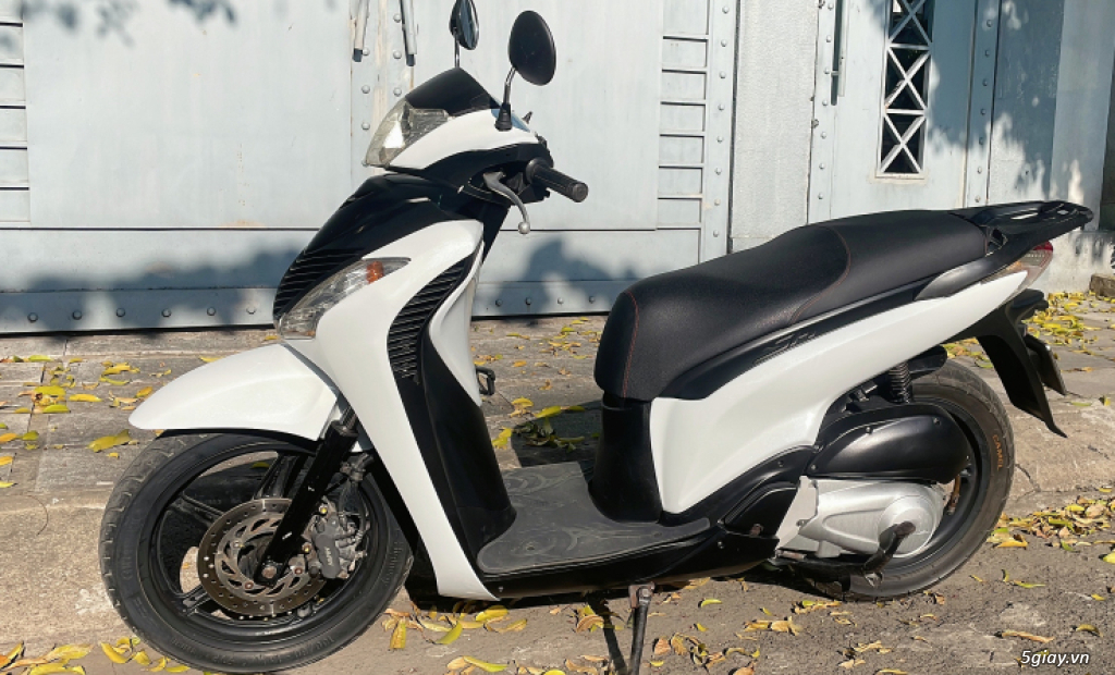 Bán xe SH 125I 2011 nữ ít chạy mới 90%