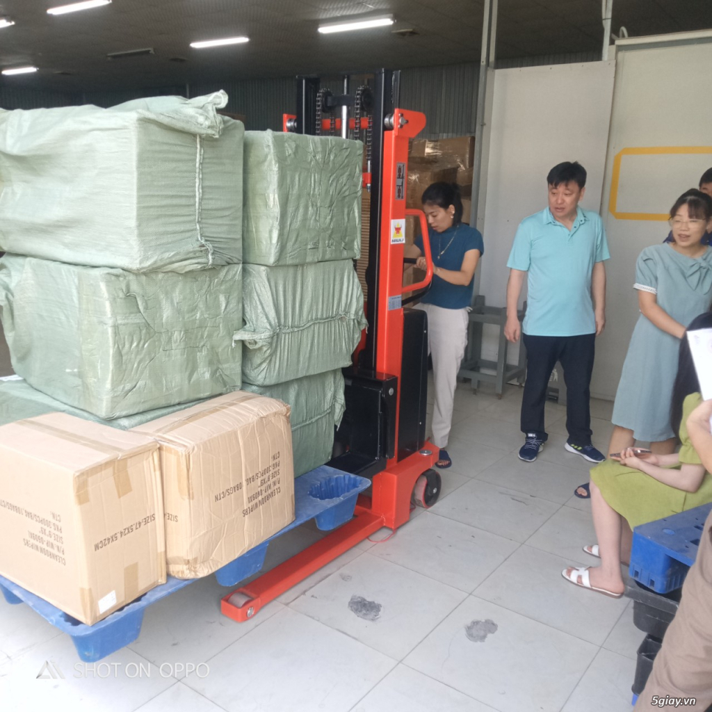 Xe nâng bán tự động tại Hà Nội giá cạnh tranh