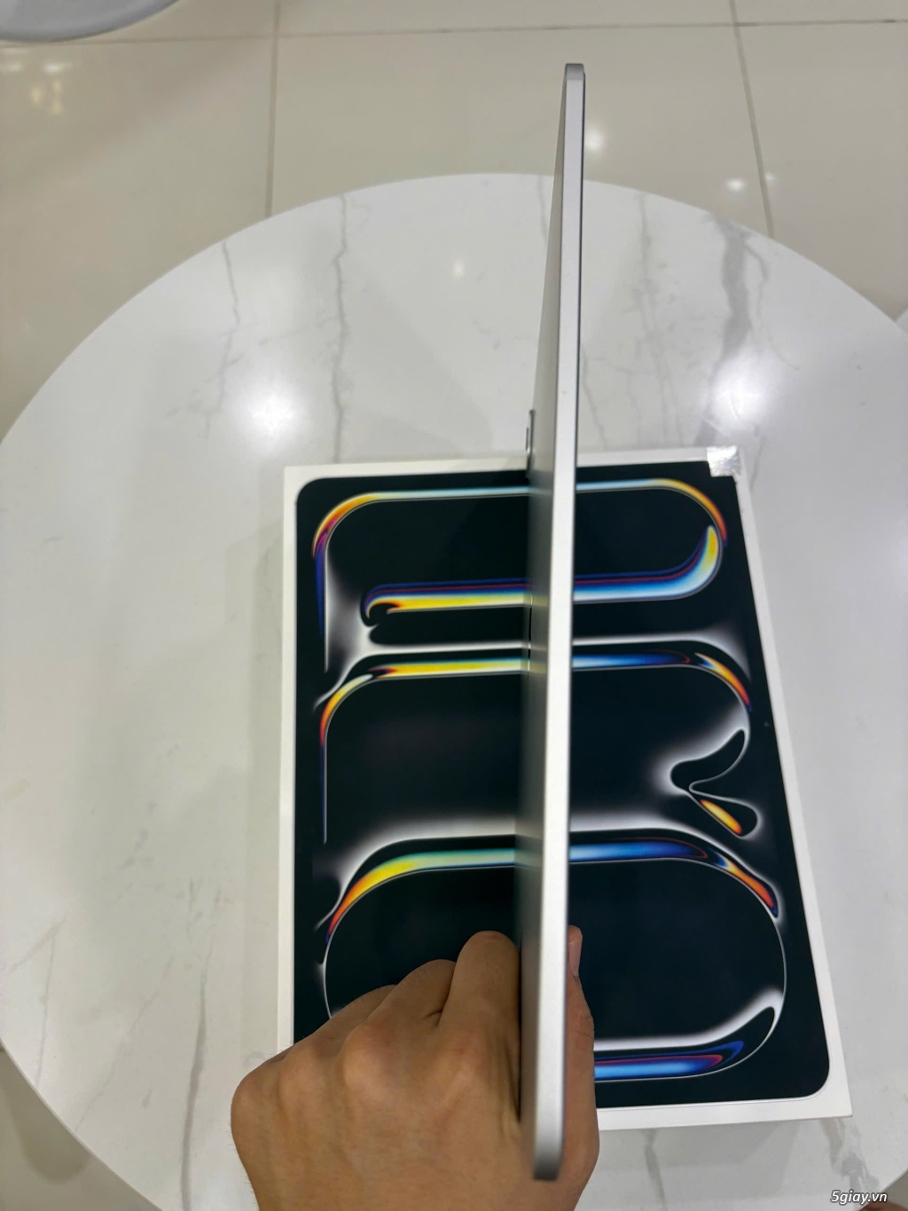 Cần ipad pro m4 mới sạc 7 lần - 4