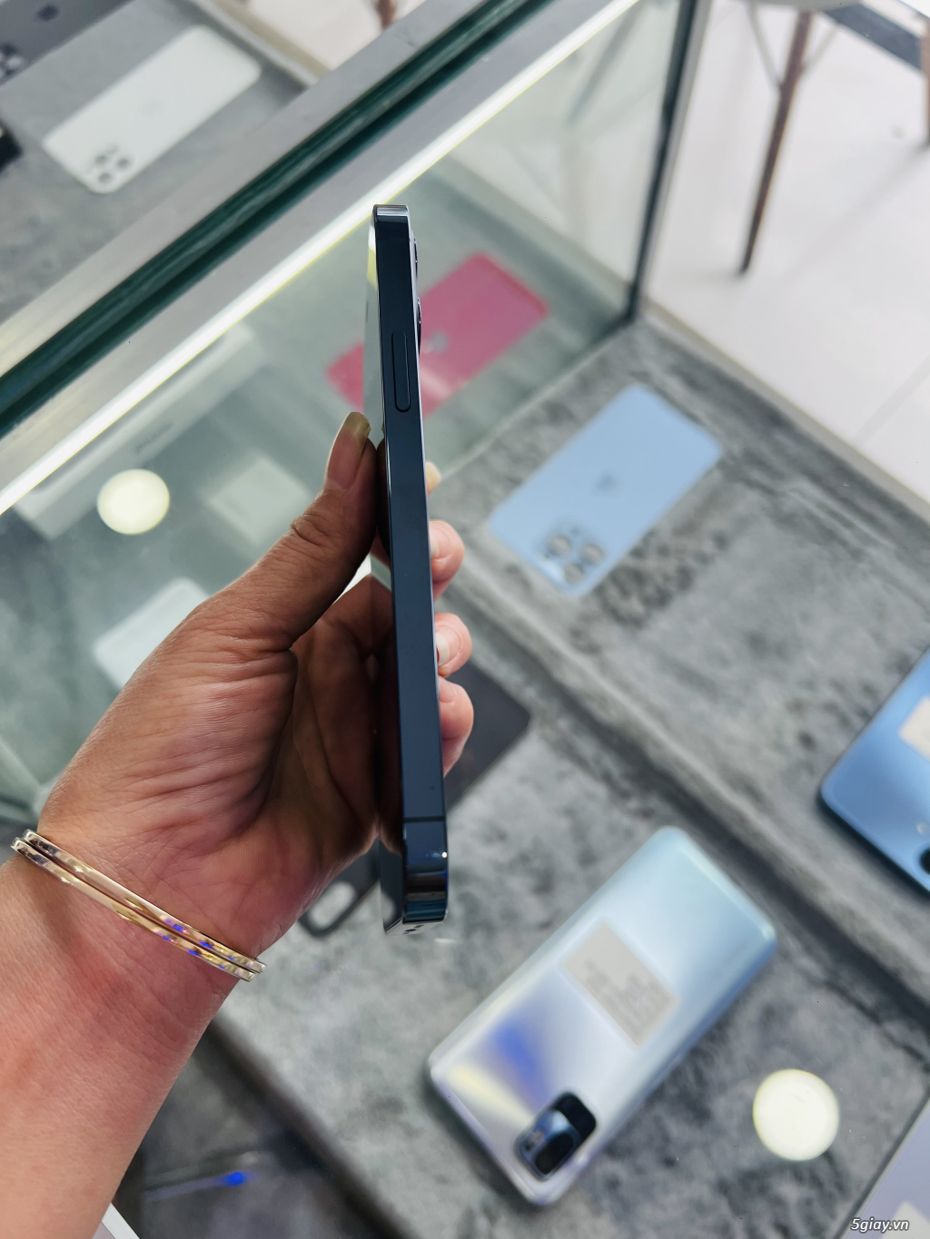 Iphone 12pro 256gb màu xanh máy quốc tế