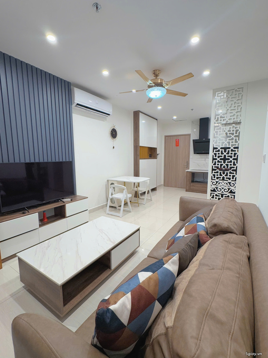 Cần bán căn hộ tầng 17 – S3.02 – Vinhomes Smart City - 2