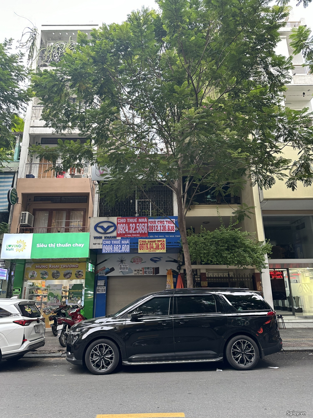 Cho thuê nhà nguyên căn 155 Nguyễn Thái Bình, Q1 - 2