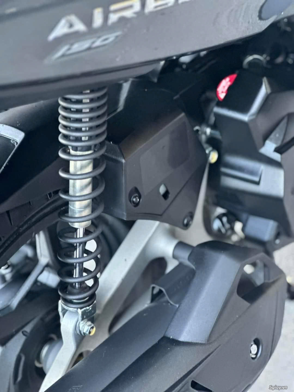 Cần bán xe Ab150, đời 2022, màu Xám Đen Bạc còn mới