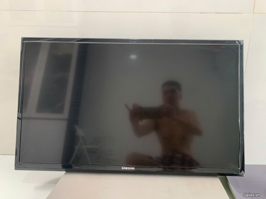 Tivi Led Samsung 32 inch UA32FH4003 nguyên zin, còn mới đẹp giá mềm