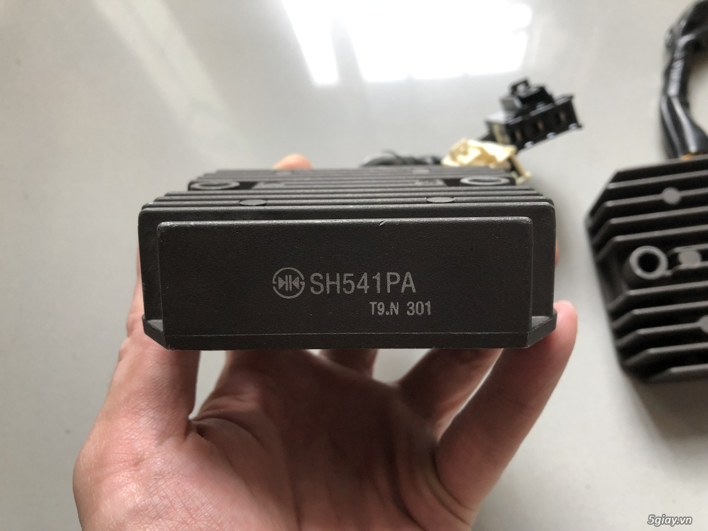 sạc zin xe sh ý