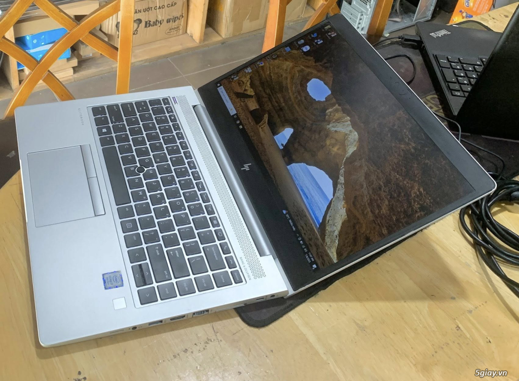 HP Elitebook 840 G5 Core i7-8650U Ram 8GB SSD 256GB VGA ON Màn Full HD - 3
