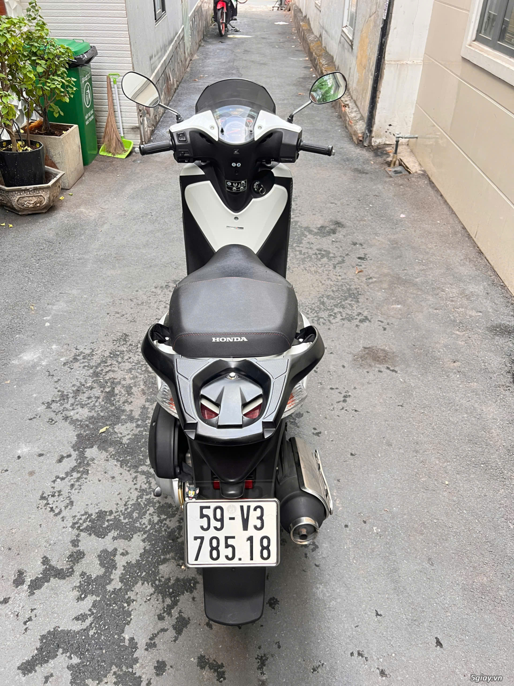 Honda SH 150i nhập Ý 2 đĩa trắng đen mới đẹp chính chủ . - 6