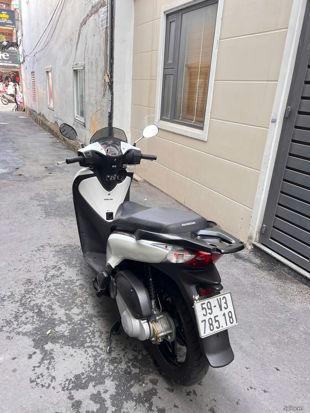 Honda SH 150i nhập Ý 2 đĩa trắng đen mới đẹp chính chủ . - 8