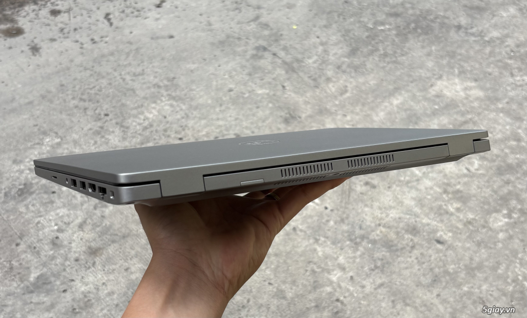 Dell Latitude 5420 2021 màu bạc sang trọng đẹp keng