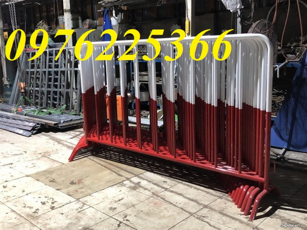 Cung cấp hàng rào chắn di động, hàng rào sắt di động giá rẻ - 1
