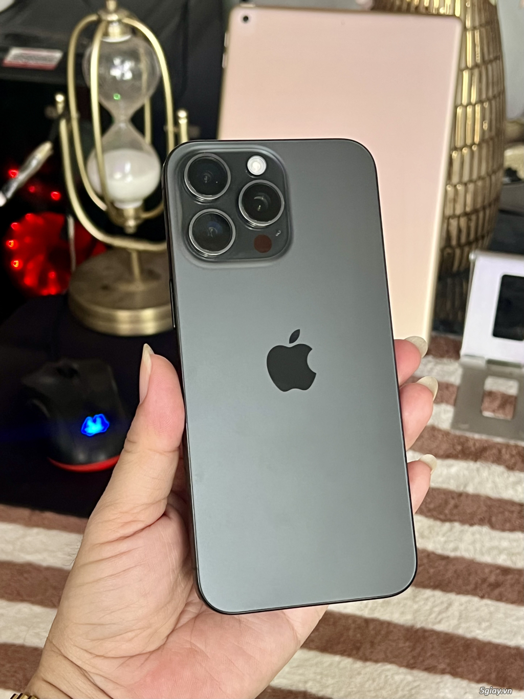 15 Pro max 256g Black Mỹ 99%. Pin 95%... Zin !