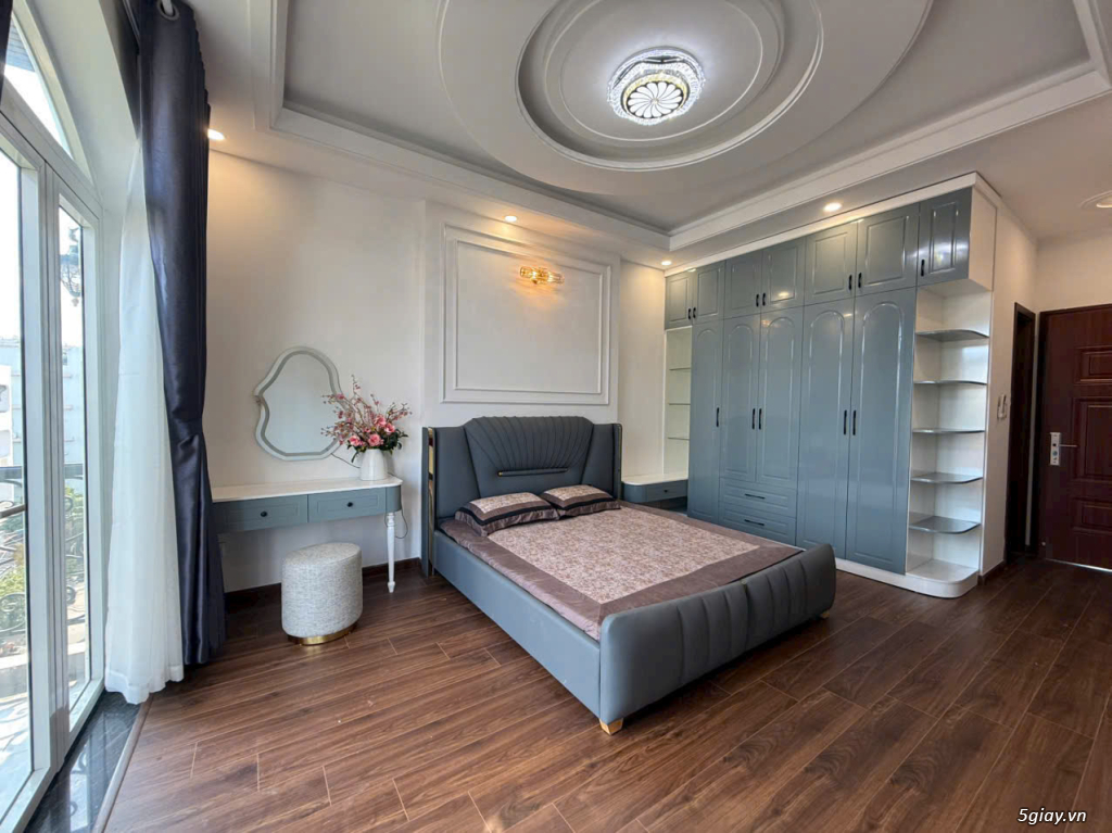 Nhà phố 6 tầng mới xây mặt tiền đường số 43 gần Lâm Văn Bền Quận 7 - 7