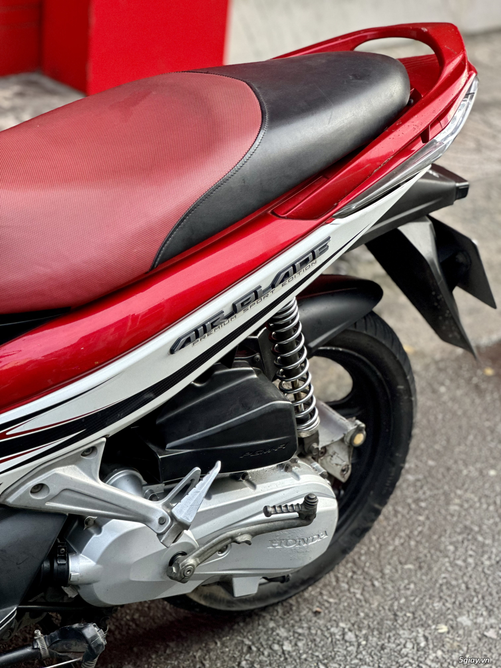 Bán ablade đầu bò Fi đỏ đen full Bsố Vip