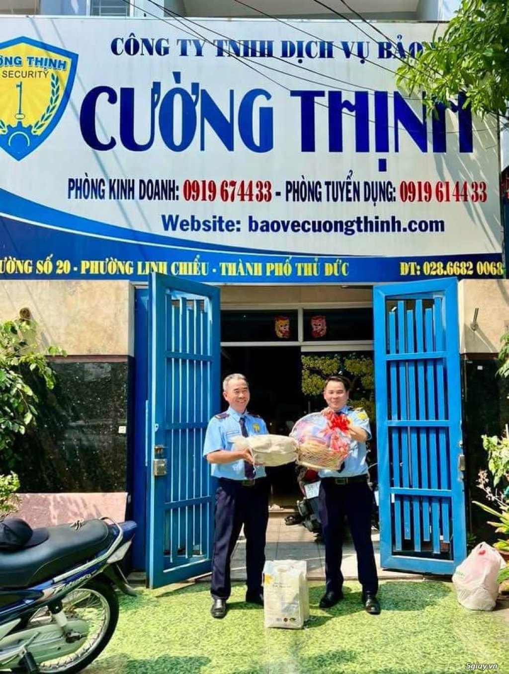 TUYỂN GẤP NHÂN VIÊN BẢO VỆ - ĐI LÀM NGAY - 1