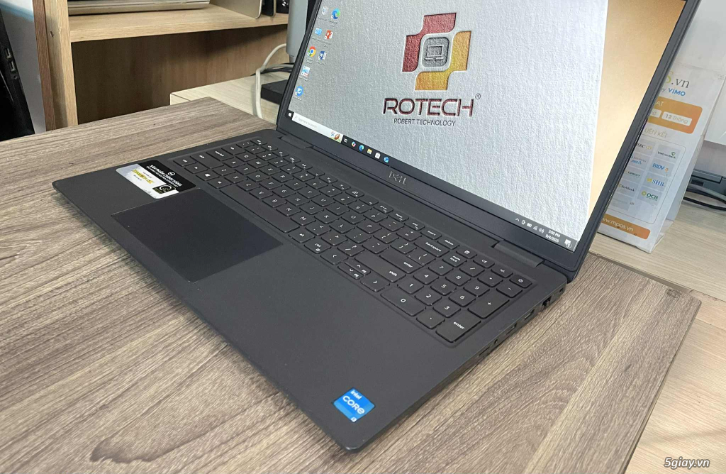 Dell Latitude 3520 i3-1115G4 8GB 256GB Pin 3-4H - 1