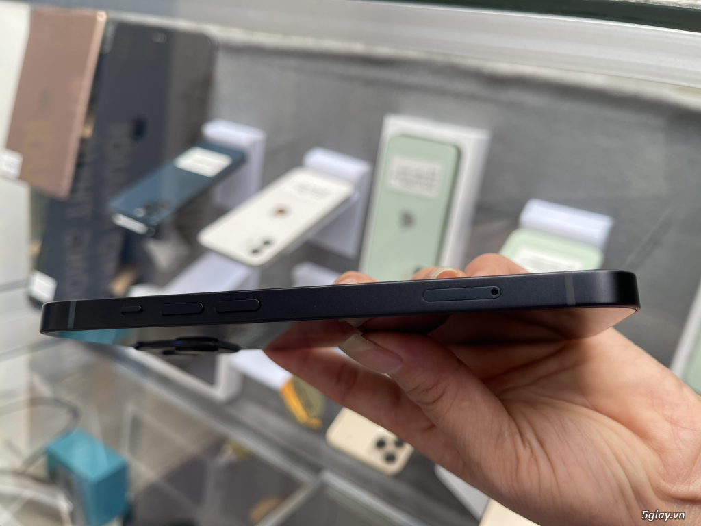 Iphone 13 128gb màu đen máy quốc tế