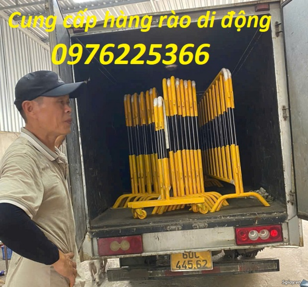 Giá hàng rào chắn di động - 2
