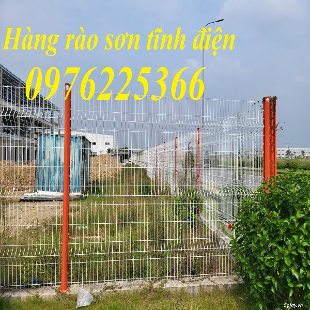 Giá hàng rào lưới sơn tĩnh điện chấn sóng D4, D5, D6, D8