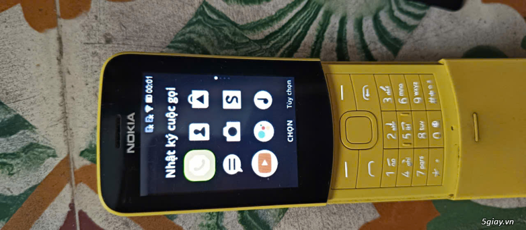 Ve chai đt Nokia chuối 8110 4G pin phù còn lại tốt hết. - 1