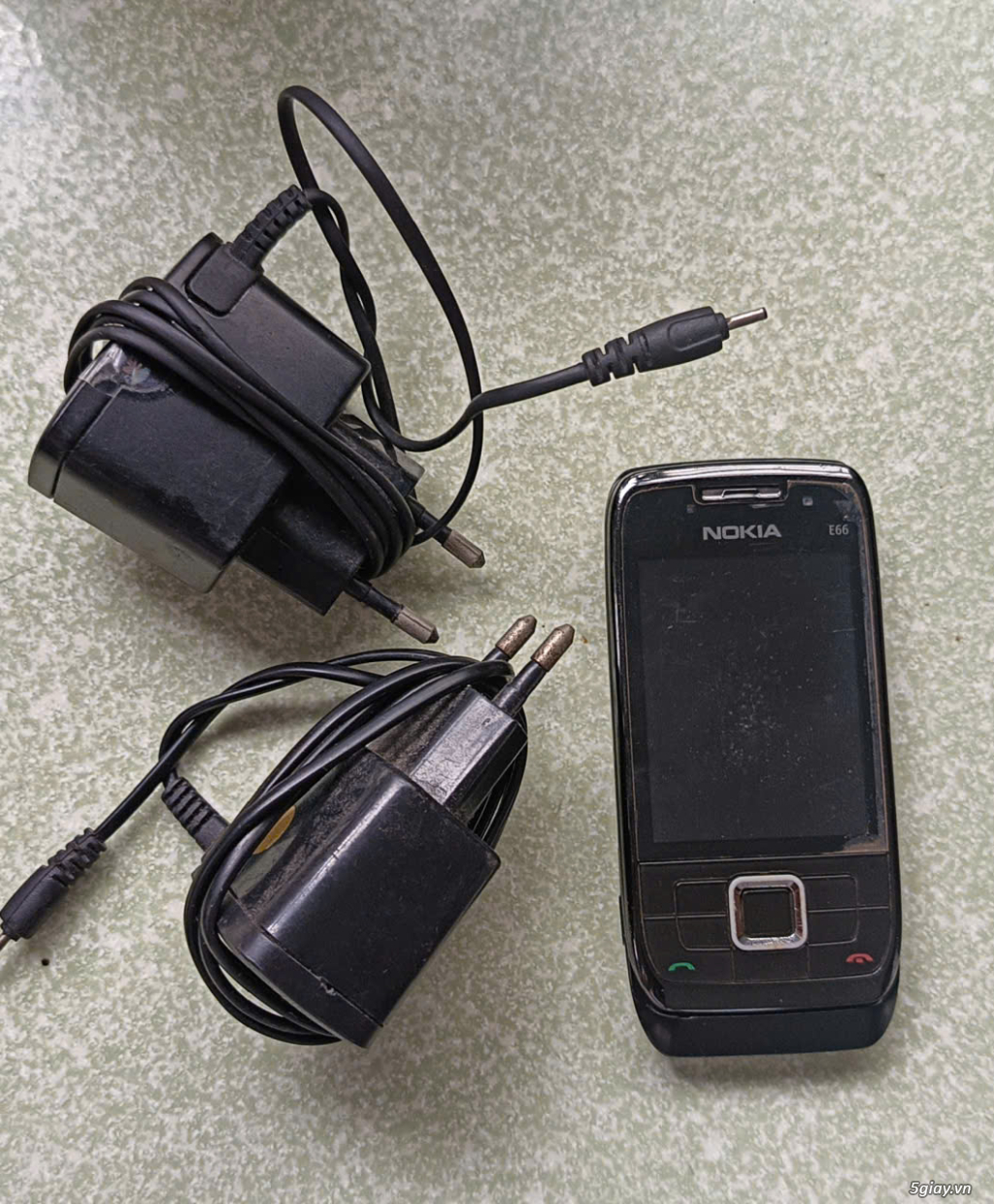 Ve chai đt nokia E66 có 3G - 3
