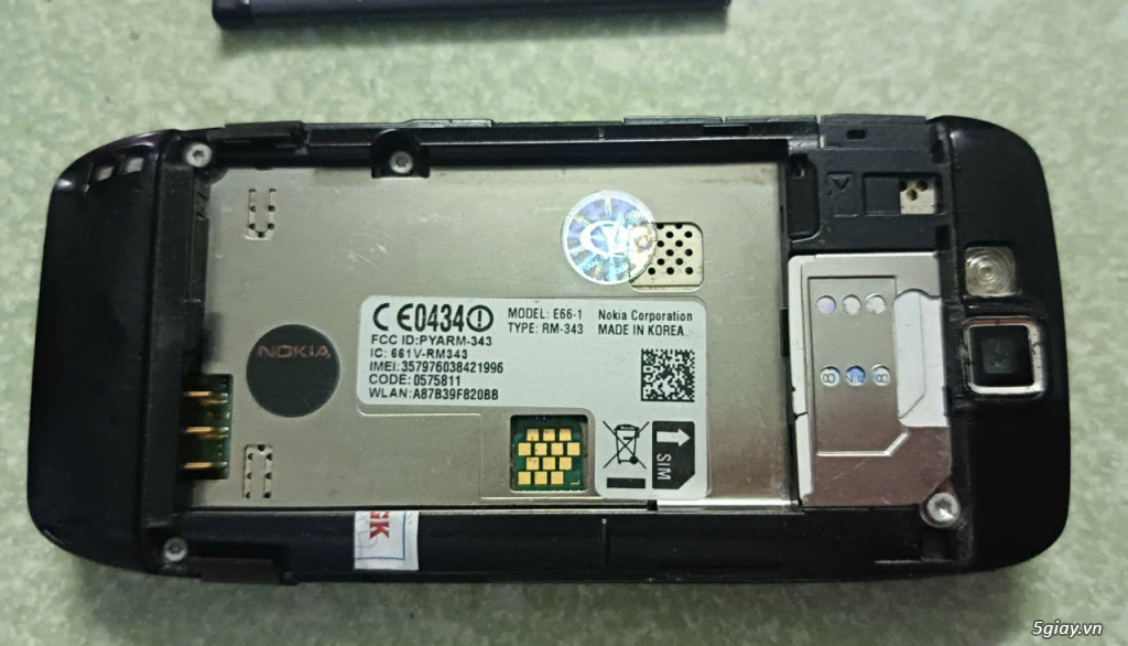 Ve chai đt nokia E66 có 3G - 5