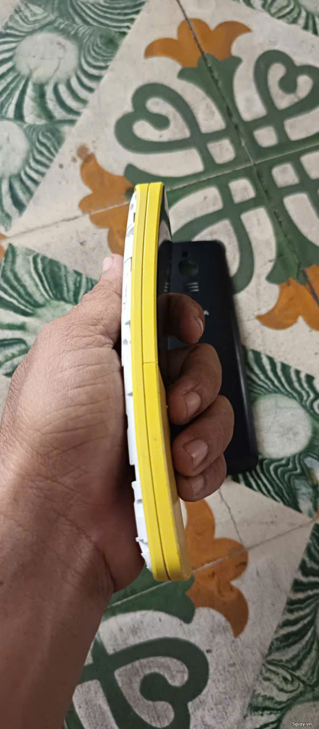 Ve chai đt Nokia chuối 8110 4G pin phù còn lại tốt hết. - 7