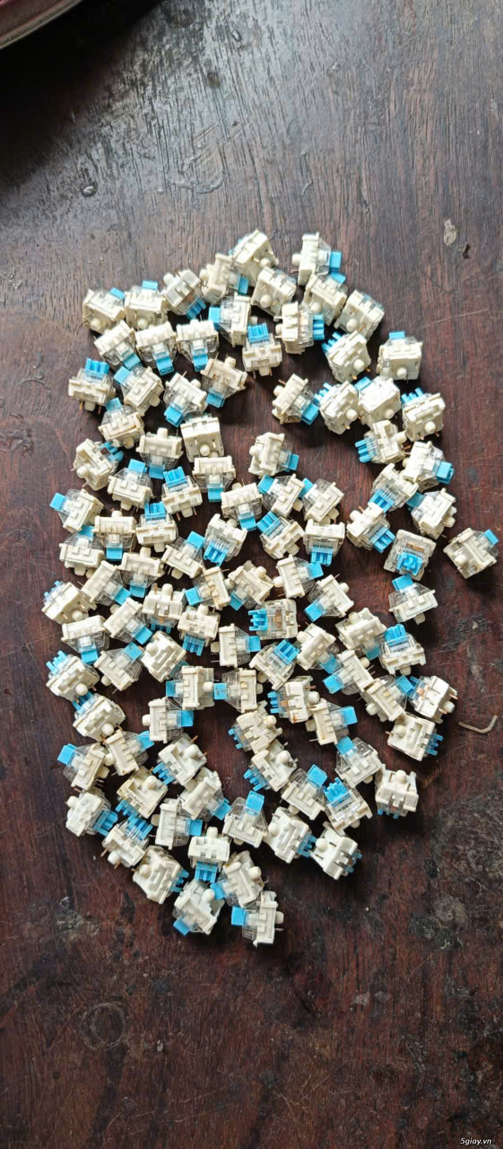 nút bàn phím cơ còn tốt