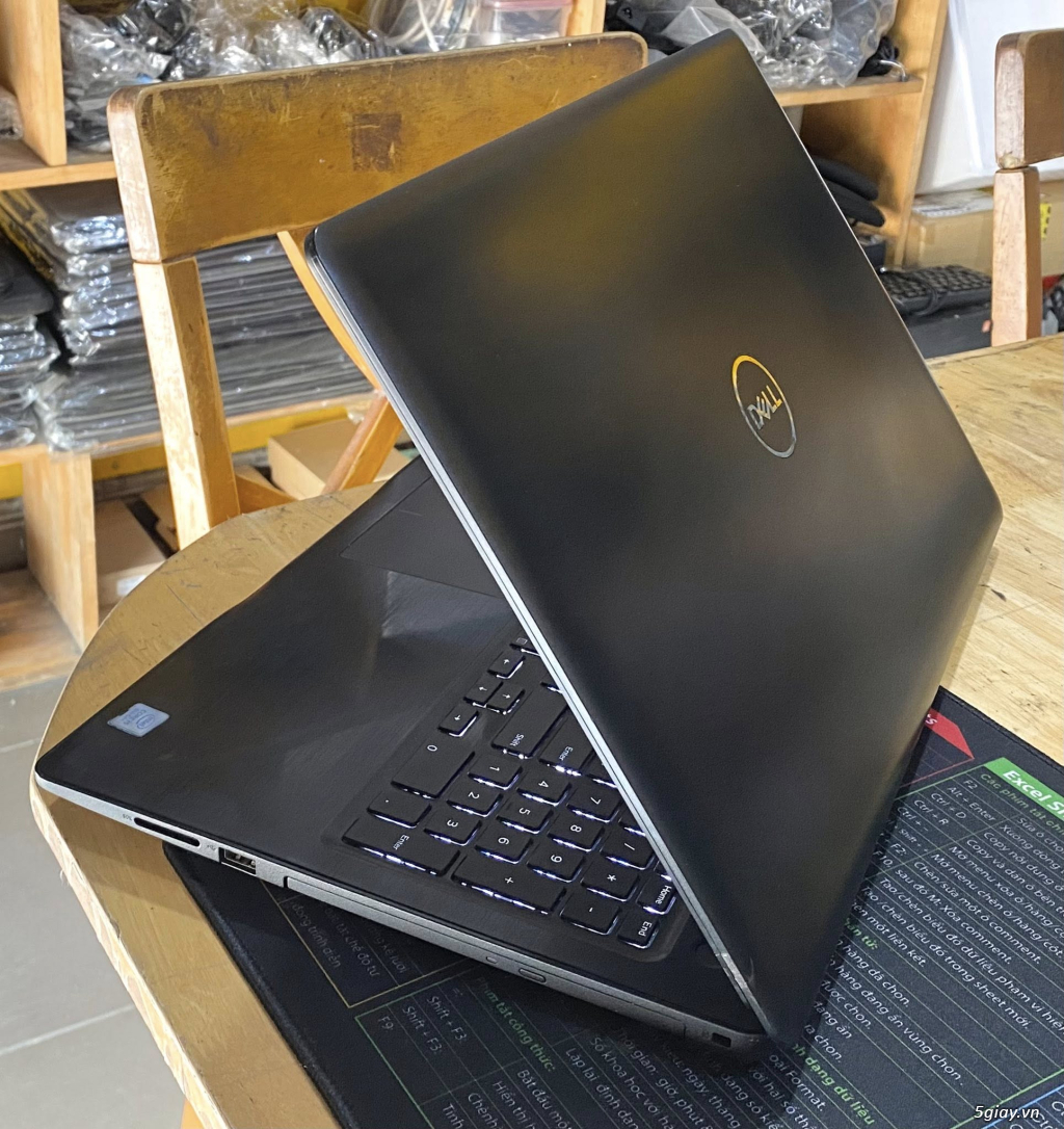 Dell Inspiron 5570 Core i5-8250U Ram 8GB SSD 240GB VGA ON Màn 15.6 FHD - 2